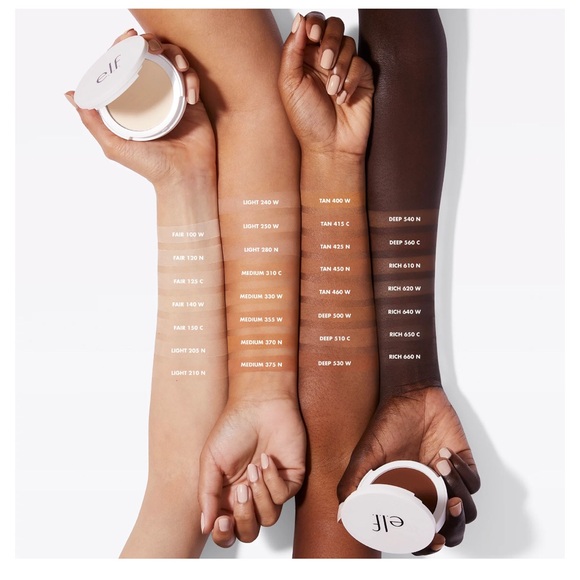 2/$20 e.l.f. Camo Powder Foundation - Picture 3 of 4